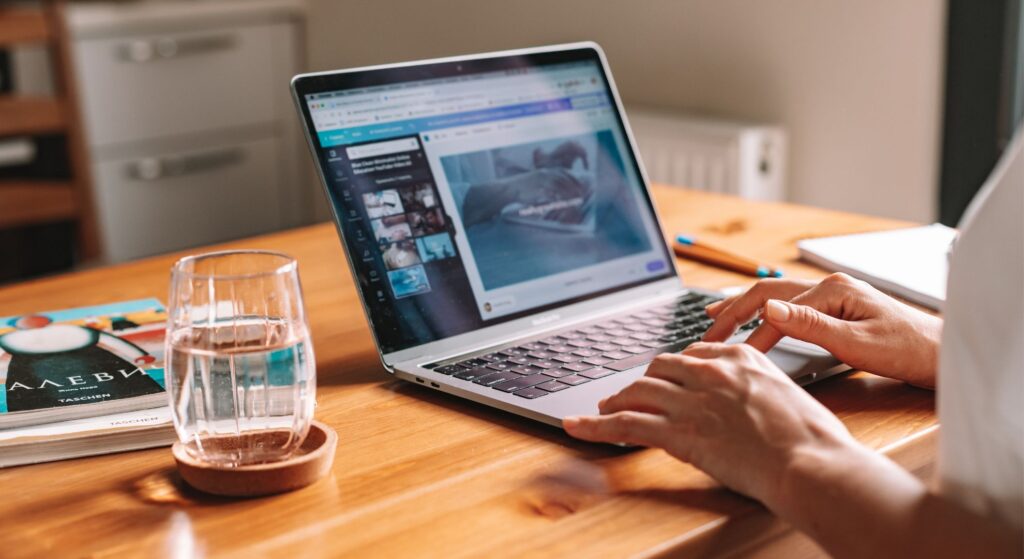 Hybrid Work in 2025: 97% Enjoy Flexibility, But Local Offices Still Matter